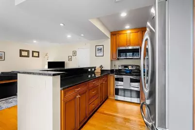 20 Chapel Street #A, Brookline, MA 02446 - Photo 7