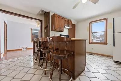 56 Percy St, Chicopee, MA 01020 - Photo 13