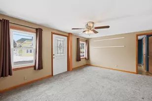 56 Percy St, Chicopee, MA 01020 - Photo 7