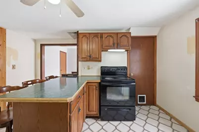 56 Percy St, Chicopee, MA 01020 - Photo 17