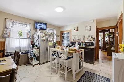 17 Euclid Ave, Worcester, MA 01610 - Photo 7