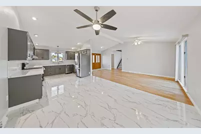 86 Willow Brook Drive, Agawam, MA 01001 - Photo 17