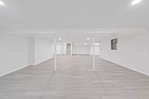 86 Willowbrook Dr, Agawam, MA 01001 - Photo 37