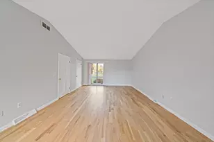 86 Willowbrook Dr, Agawam, MA 01001 - Photo 35