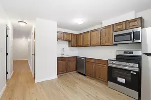 8 Chapel Hill Dr, Plymouth, MA 02360 - Photo 1