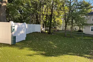 45 Spring St, Boston, MA 02132 - Photo 17