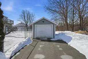 660 S Franklin, Holbrook, MA 02343 - Photo 37