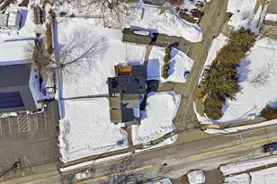 660 S Franklin, Holbrook, MA 02343 - Photo 3