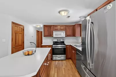 23 Cady St, Billerica, MA 01821 - Photo 9