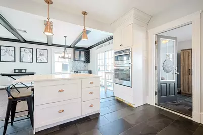 42 Westglow St, Boston, MA 02122 - Photo 5