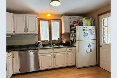 23 Horseshoe Dr, Plainville, MA 02762 - Photo 3