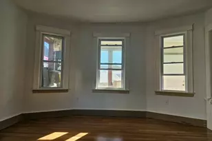 9 Victoria, Lowell, MA 01851 - Photo 5