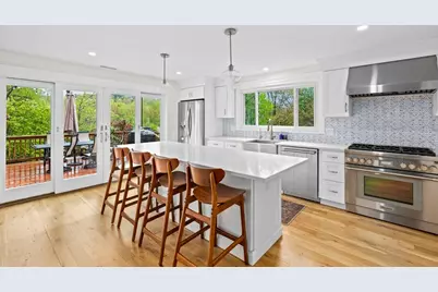 4 Cushing St, Hingham, MA 02043 - Photo 5