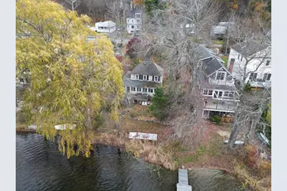 27 Taft Ave, Mendon, MA 01756 - Photo 3