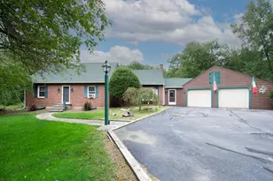 926 Old Turnpike Rd, Oakham, MA 01068 - Photo 1