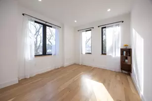 25 Tolman St, Waltham, MA 02453 - Photo 21