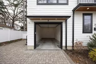 25 Tolman St, Waltham, MA 02453 - Photo 39