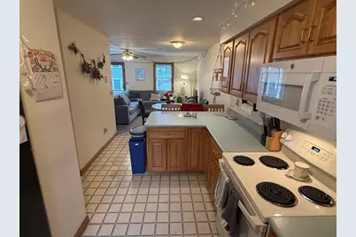 22 High Street #6, Amherst, MA 01002 - Photo 7