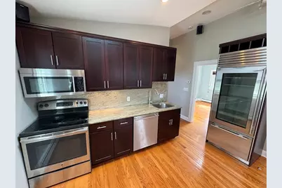 24 Ellington Rd #3, Somerville, MA 02144 - Photo 3