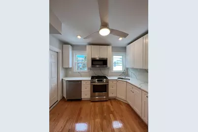 11 Burnham St #2, Somerville, MA 02144 - Photo 5