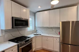 11 Burnham St, Somerville, MA 02144 - Photo 7