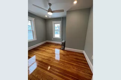 11 Burnham St #2, Somerville, MA 02144 - Photo 9