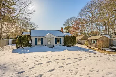 21 Nearmeadows Rd, Yarmouth, MA 02673 - Photo 5