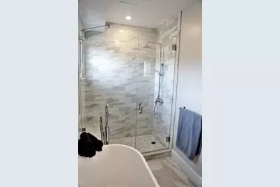 40 Evergreen Ave #A, Somerville, MA 02145 - Photo 9