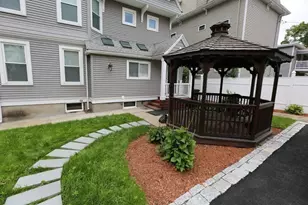 40 Evergreen Ave, Somerville, MA 02145 - Photo 17