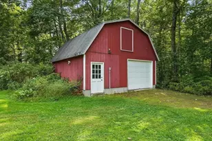 178 W Pomeroy Ln, Amherst, MA 01002 - Photo 3