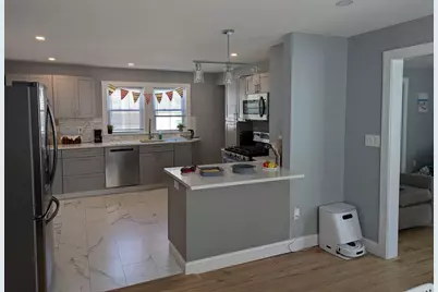 40 Harriet Ave, Quincy, MA 02171 - Photo 9