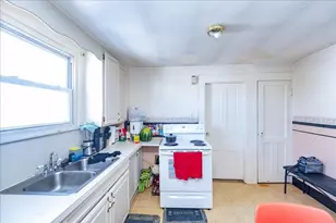 5 Kendrick St, Lawrence, MA 01841 - Photo 3