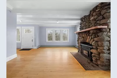 207 Pleasant Street, Milton, MA 02186 - Photo 5