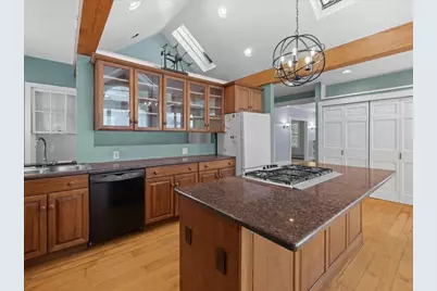 207 Pleasant Street, Milton, MA 02186 - Photo 11