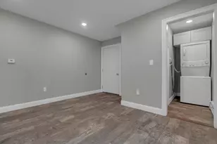 71 Cypress St, Watertown, MA 02472 - Photo 17