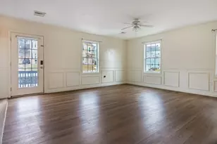 318 Crescent St, Fall River, MA 02720 - Photo 7