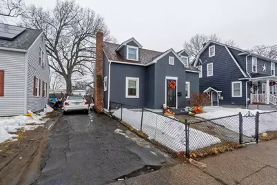 35 Merrimac Ave, Springfield, MA 01105 - Photo 3