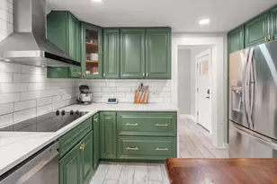 60 Taunton, Boston, MA 02136 - Photo 19