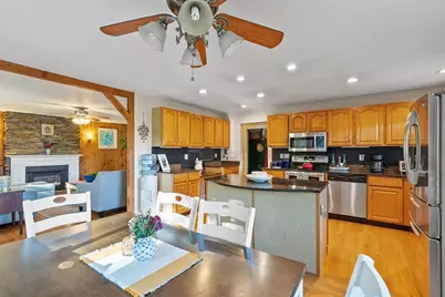 72 Central St, Berlin, MA 01503 - Photo 9