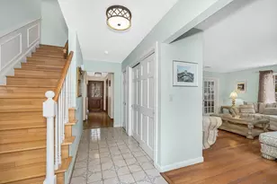 626 Forest St, North Andover, MA 01845 - Photo 3