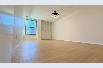 30 Shrewsbury Green Dr #K, Shrewsbury, MA 01545 - Photo 9