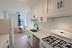 30 Shrewsbury Green Dr, Shrewsbury, MA 01545 - Photo 1