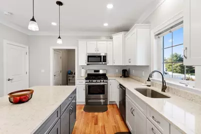 18 Church St #2, Woburn, MA 01801 - Photo 7