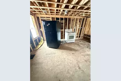 890 Amesbury Road, Haverhill, MA 01830 - Photo 9