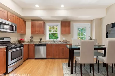 8 Saint Marys Way #8, Marlborough, MA 01752 - Photo 5