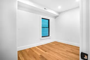 31 Mercer St, Boston, MA 02127 - Photo 15