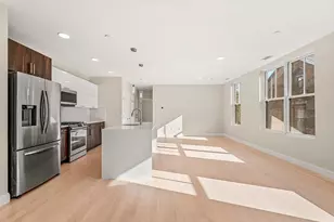 124 Warren St, Boston, MA 02119 - Photo 3