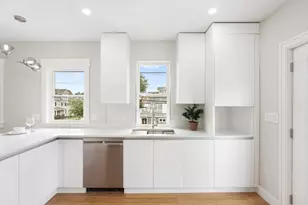 86 Cypress St, Watertown, MA 02472 - Photo 15