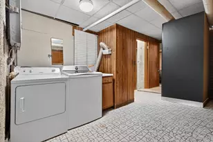 53 Sycamore, Everett, MA 02149 - Photo 29