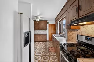 53 Sycamore, Everett, MA 02149 - Photo 11